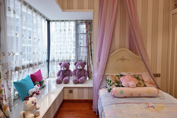 美式粉色卧室窗户设计图