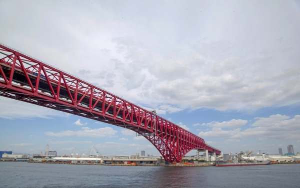 日本天保山大桥图片