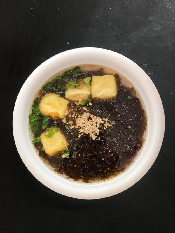 葱油豆腐紫菜汤