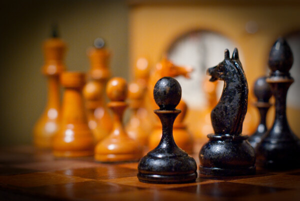 国际象棋黑色棋子摄影图片
