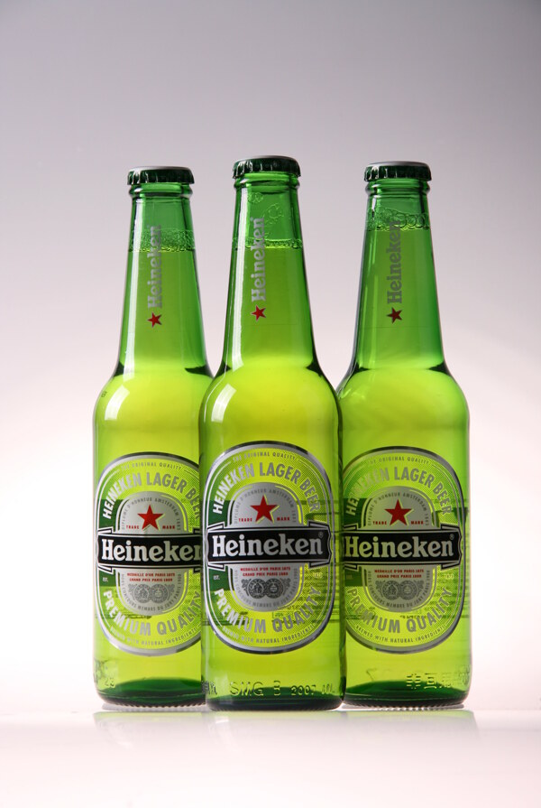 heineken啤酒图片