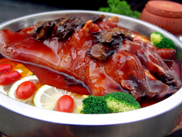 营养美味虎掌菌扒牛掌