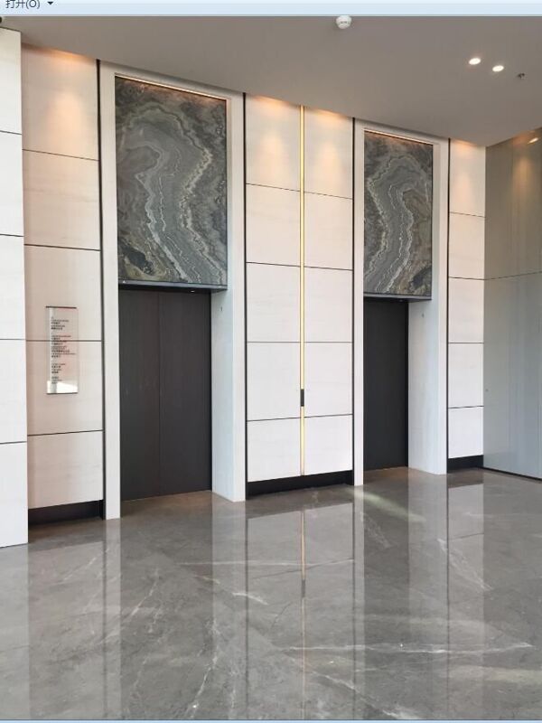 有设计感的电梯间  白墙大理石装饰